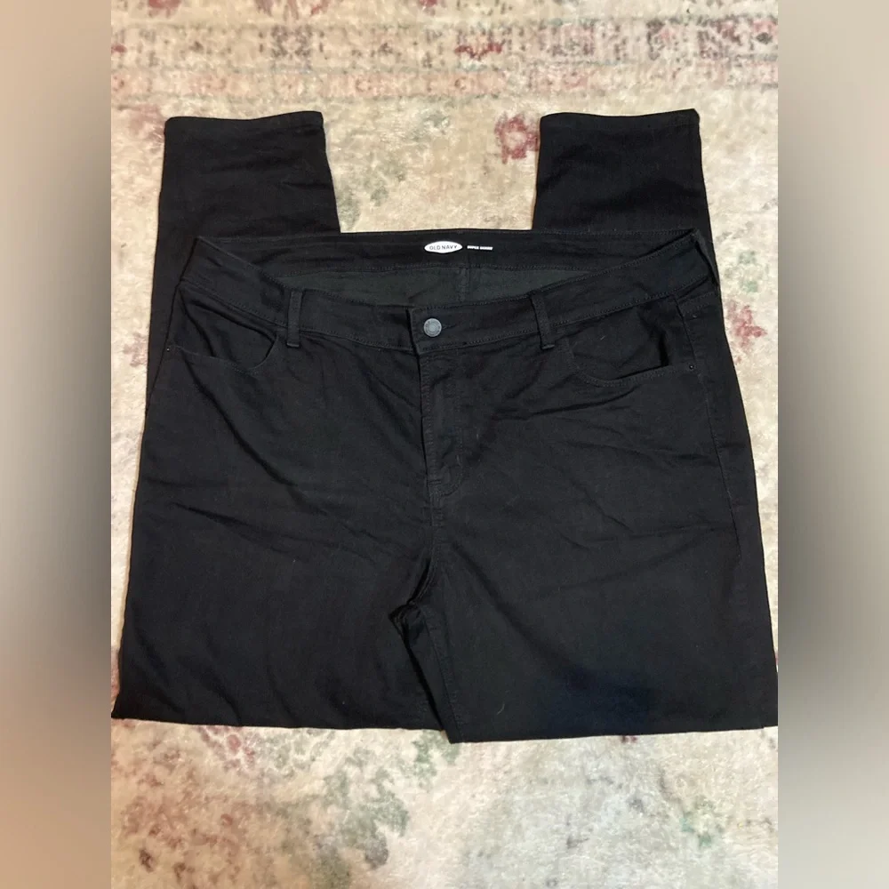 Old Navy Black Super Skinny Jeans - Picture 3 of 5